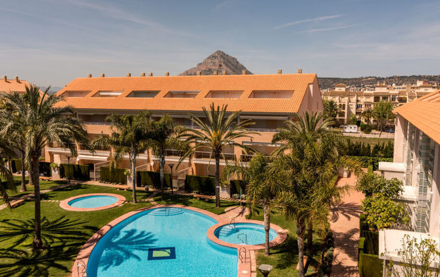 Golden Gardens - Photo 1