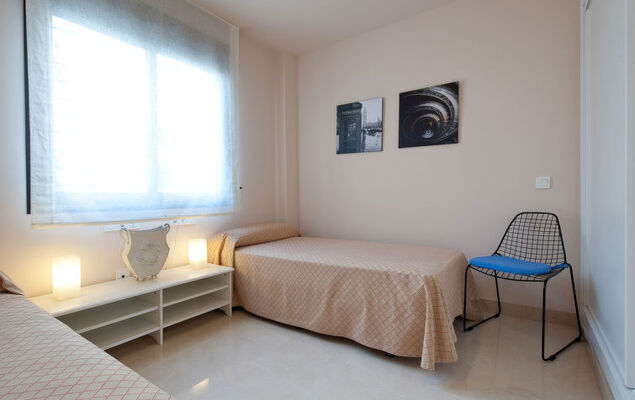 Lateral View - Photo 11